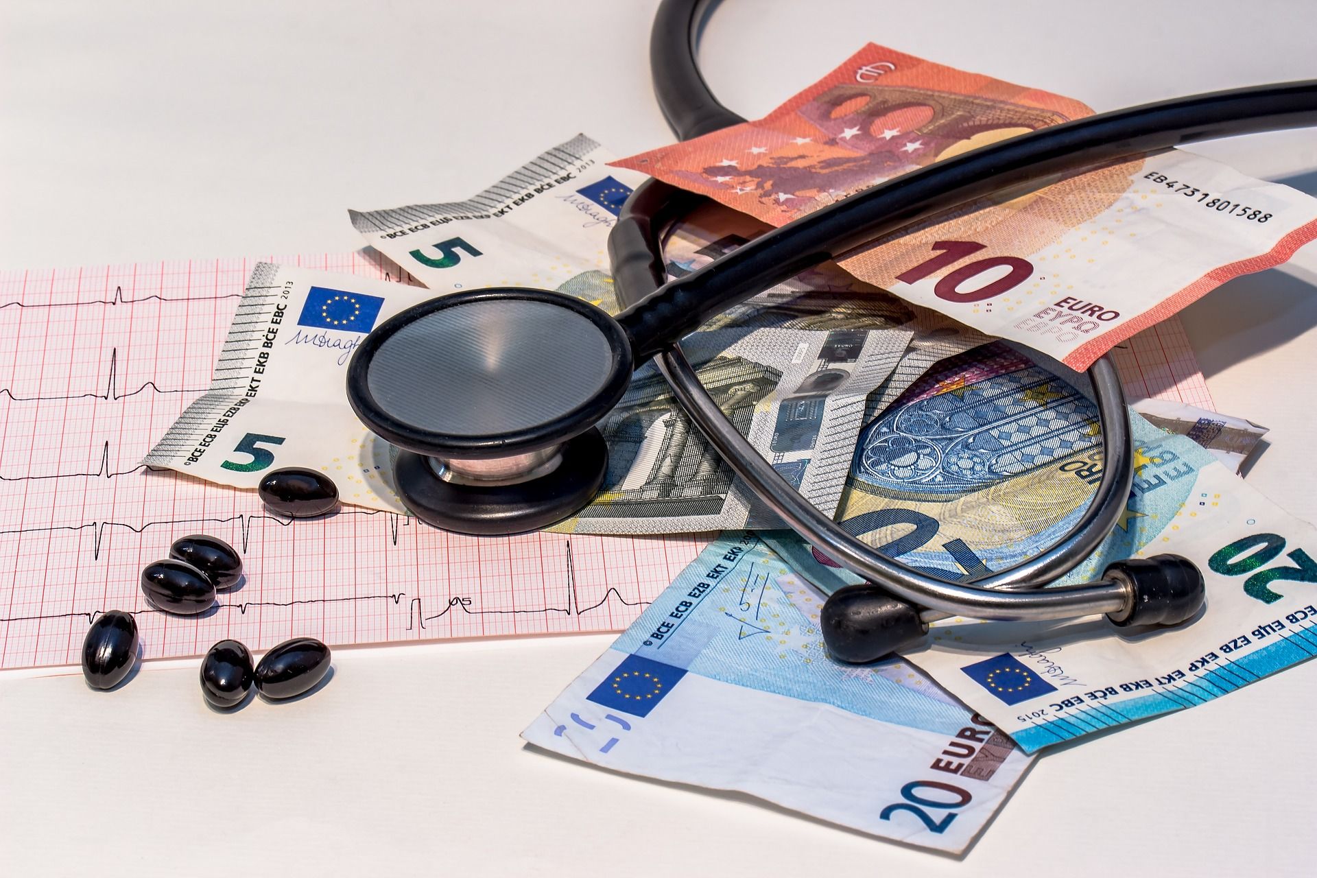 Страхування стає важливим фінансовим інструментом в умовах суттєвого підвищення вартості лікарських засобів